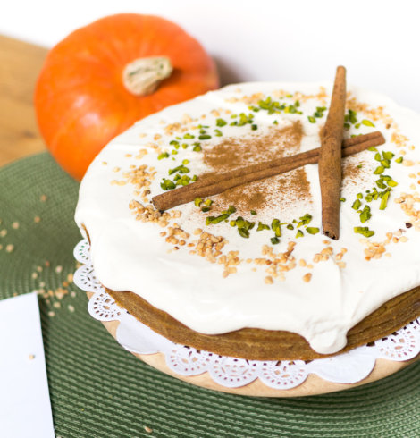 Pumpkin Pie with Cheesecake Frosting